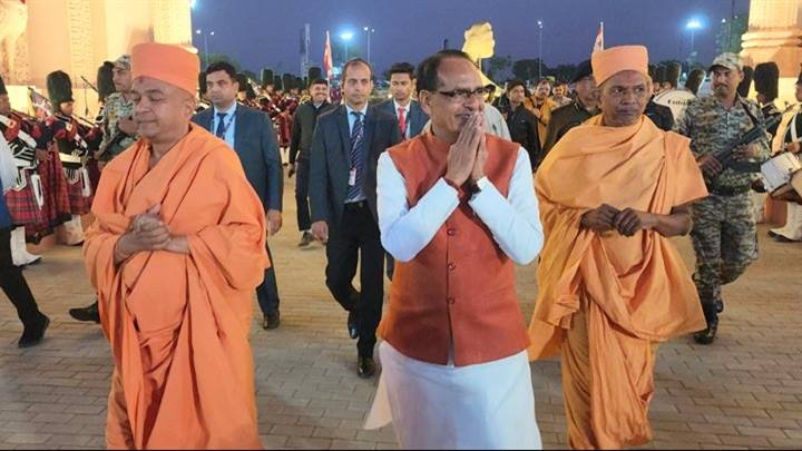 ज्ञान, कर्म और भक्ति मार्ग के त्रिवेणी संगम थे प्रमुख स्वामी महाराज